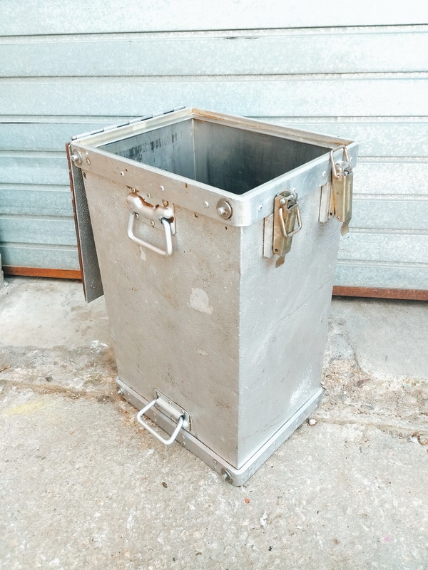 caja contenedor catering hosteleria metal 33x38-44x62 1u